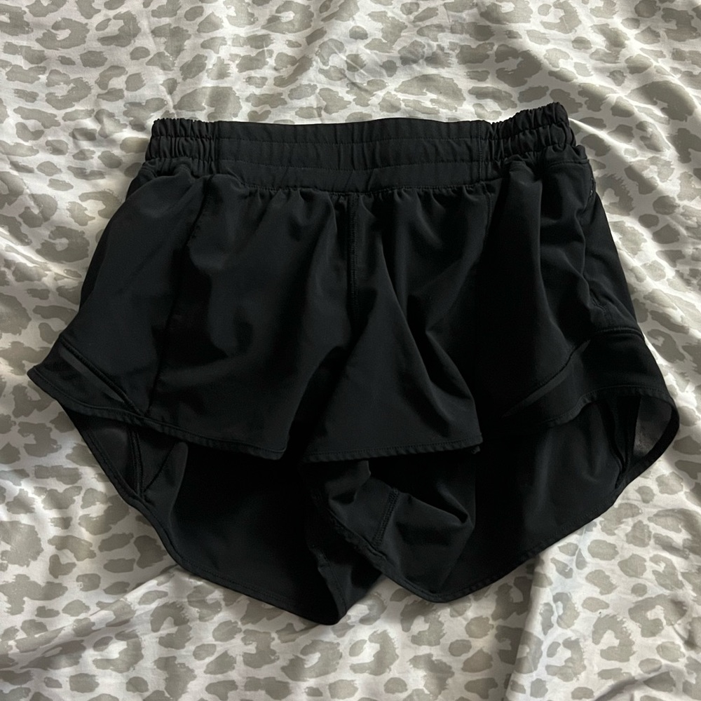 Lululemon Hotty hot short, black, 2.5" inseam